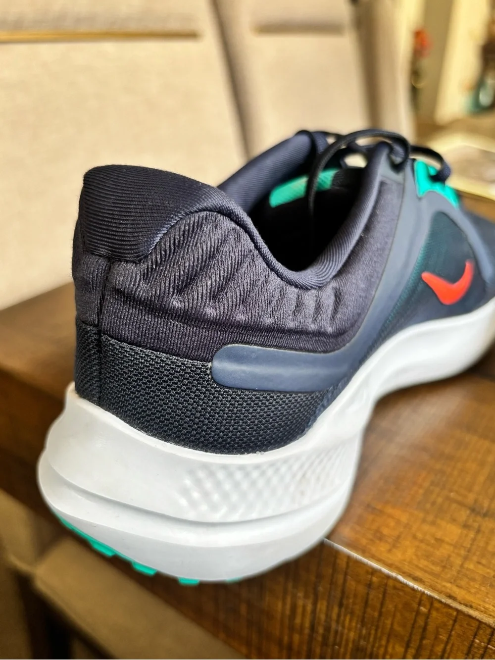 Size 9.5 Women Nike Quest 5 Sneakers  Obsidian/White/Jade DD9291-401 New